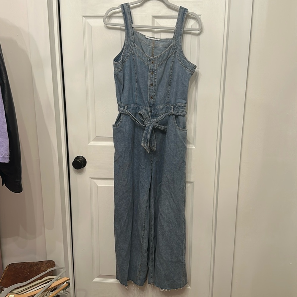 Given kale jumpsuit. Large.